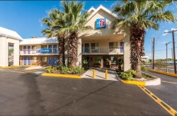 Motel 6 Antonio Lackland